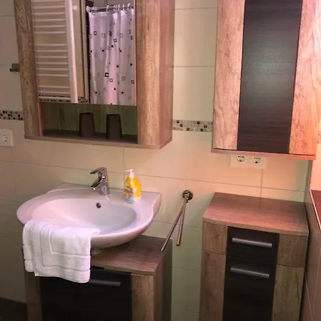 Sonnenwaldhotel * Schöfweg