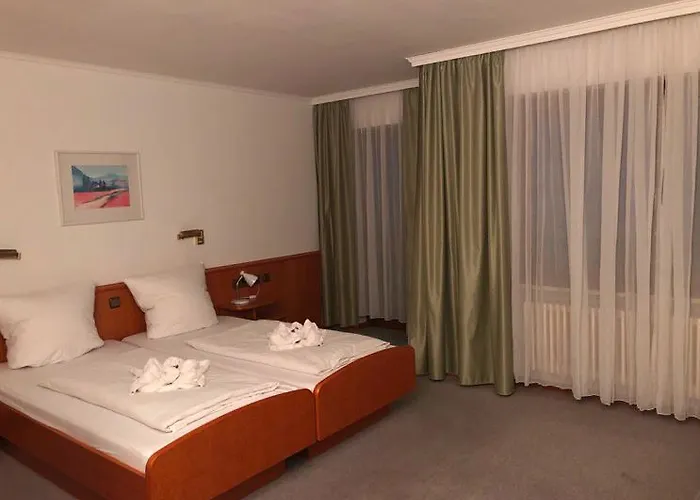 Sonnenwaldhotel * Schofweg